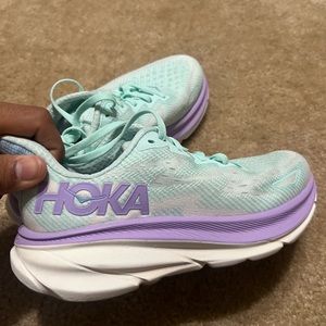 Hoka Clifton 9